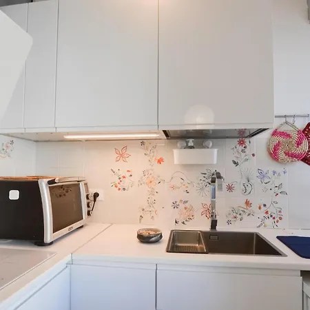 Stunning In Apartament Bordighera