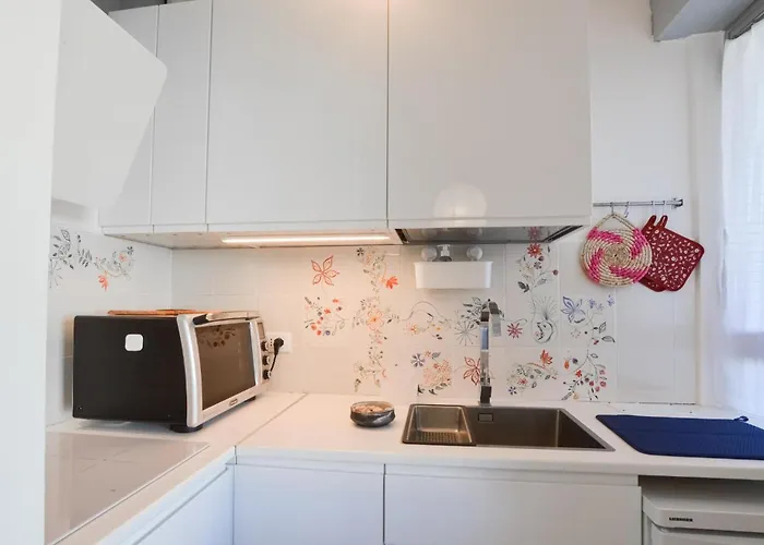 Stunning In Apartamento Bordighera